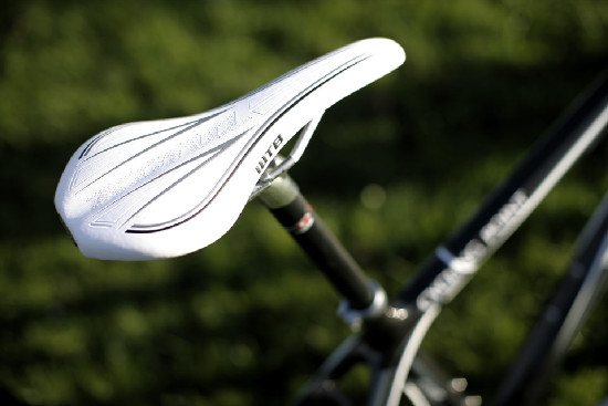 První karbon od Kony