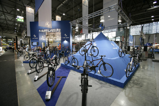 Bike Brno stánky 2011