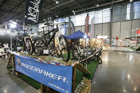 Bike Brno stánky 2011