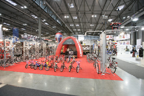 Bike Brno stánky 2011