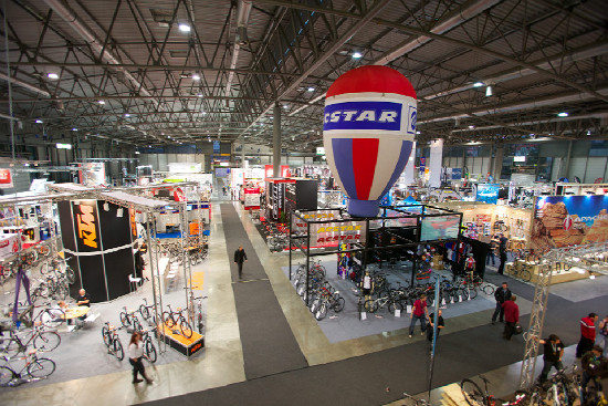 Bike Brno stánky 2011