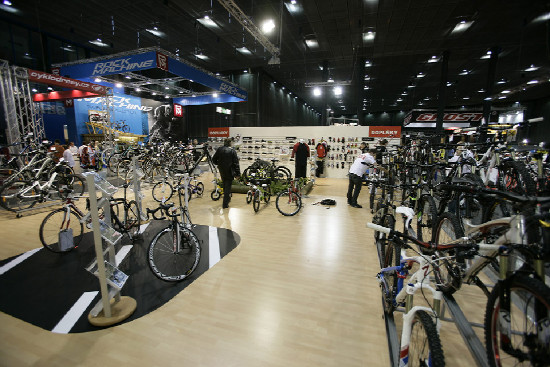 Bike Brno stánky 2011