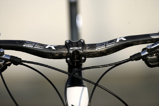 traibike od Meridy poprvé v karbonu