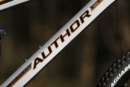 Nový ERA karbon v testu