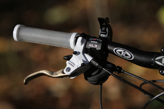 Nový ERA karbon v testu