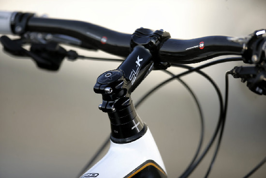 traibike od Meridy poprvé v karbonu