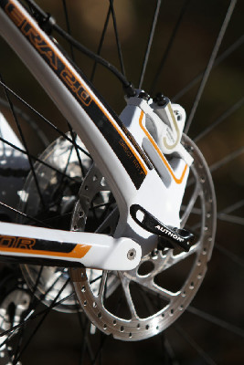 Nový ERA karbon v testu