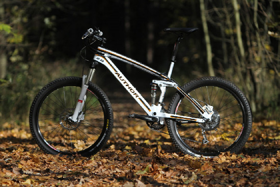 Nový ERA karbon v testu