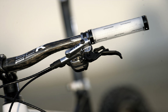 traibike od Meridy poprvé v karbonu