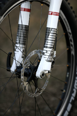 traibike od Meridy poprvé v karbonu