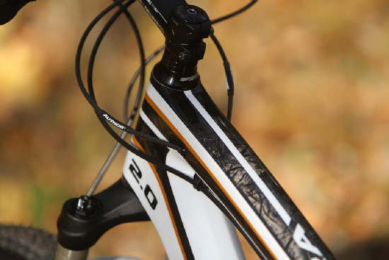 Nový ERA karbon v testu