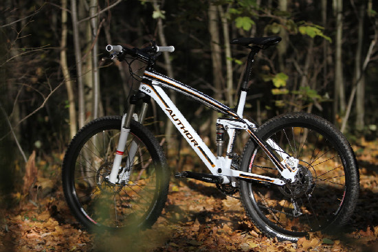 Nový ERA karbon v testu