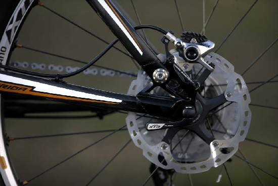 traibike od Meridy poprvé v karbonu