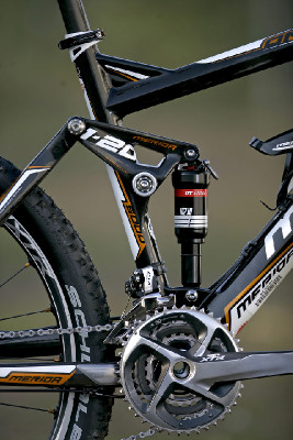 traibike od Meridy poprvé v karbonu