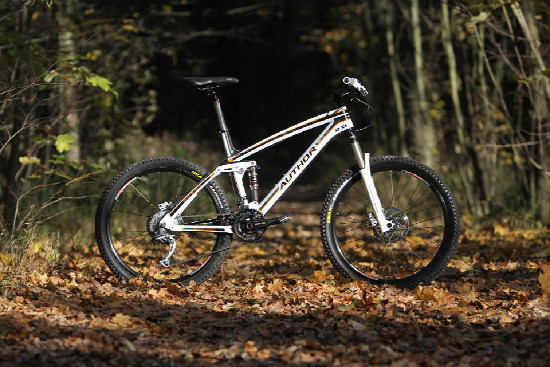 Nový ERA karbon v testu