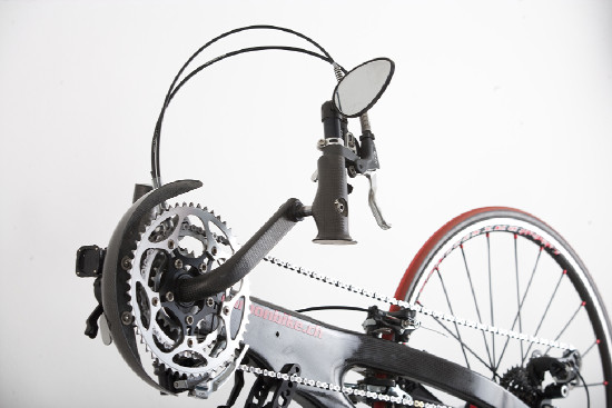 Karbon trochu jinak, aneb handbike