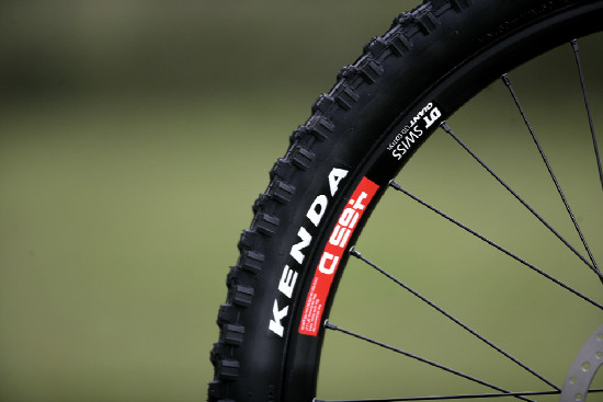 Základní enduro bike řady Reign 2011