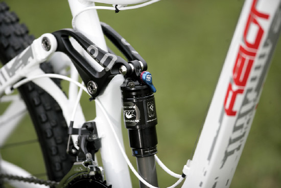 Základní enduro bike řady Reign 2011