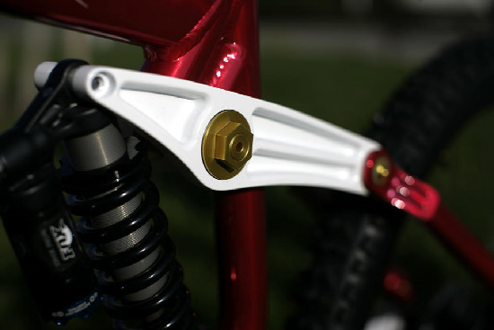 novinka od Kony pr DHčkaře