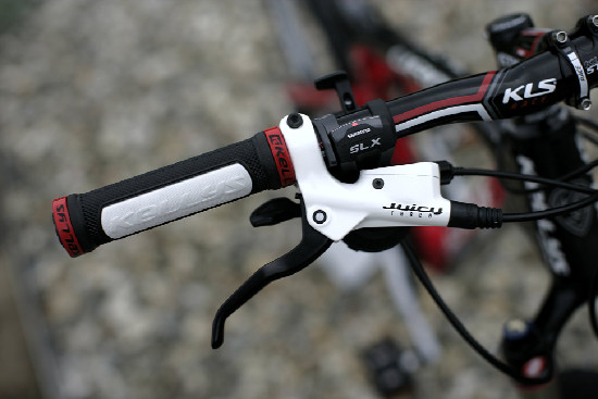 High Modular carbon FS od Kellysu 