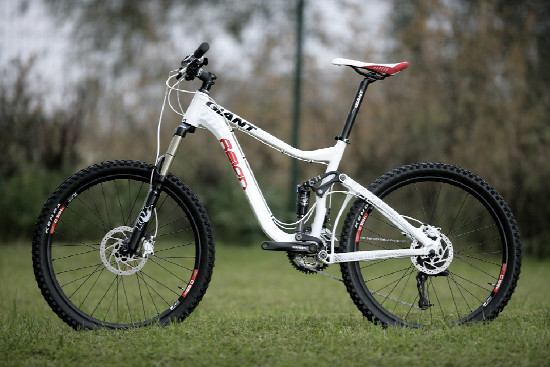 Základní enduro bike řady Reign 2011