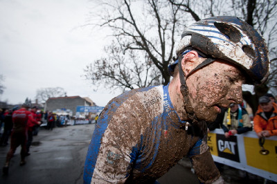 smutný Vladmír Kyzivát