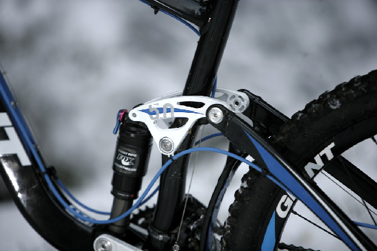 Testovali a fotili jsme na listí i na sněhu