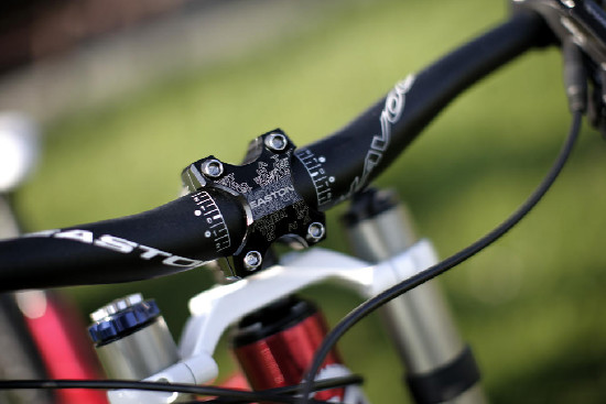 novinka od Kony pr DHčkaře