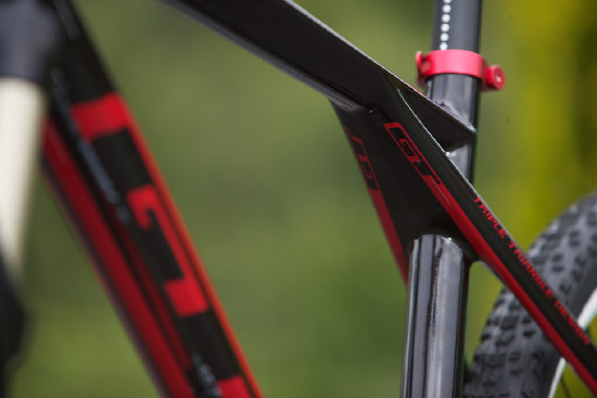 nejlevnější karbonový Zaskar 2011