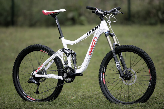 Základní enduro bike řady Reign 2011