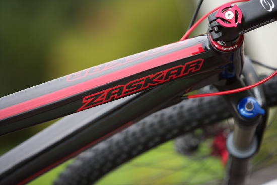 nejlevnější karbonový Zaskar 2011