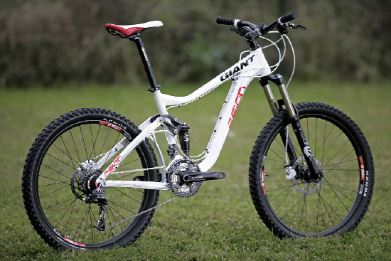 Základní enduro bike řady Reign 2011