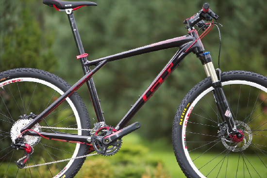 nejlevnější karbonový Zaskar 2011