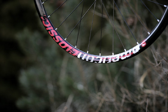 MTB tubelees výplety