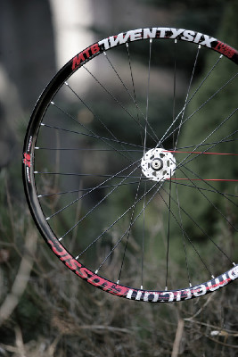 MTB tubelees výplety