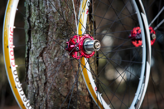 MTB tubelees výplety