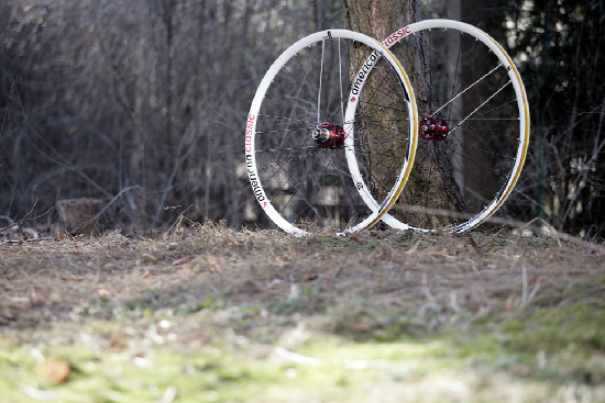 MTB tubelees výplety