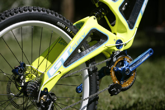 karbonová DH dvojčata