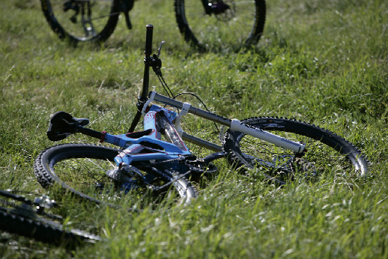 karbonová DH dvojčata