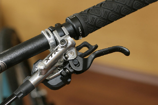 Shimano XTR s lockoutem 2012