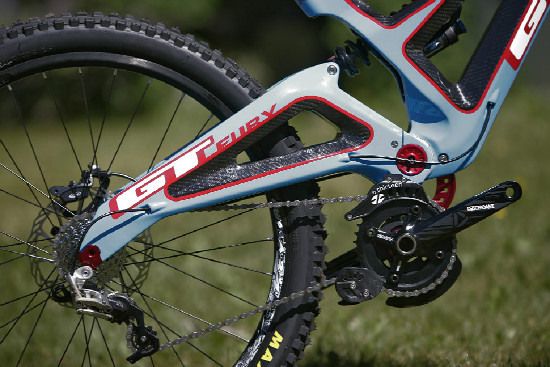 karbonová DH dvojčata