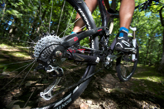 Jak jsme testovali XC závoďáka