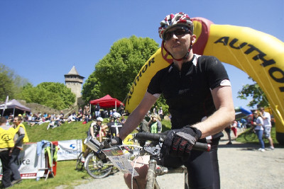 Cory Benson na svém singlespeedovém speciálu