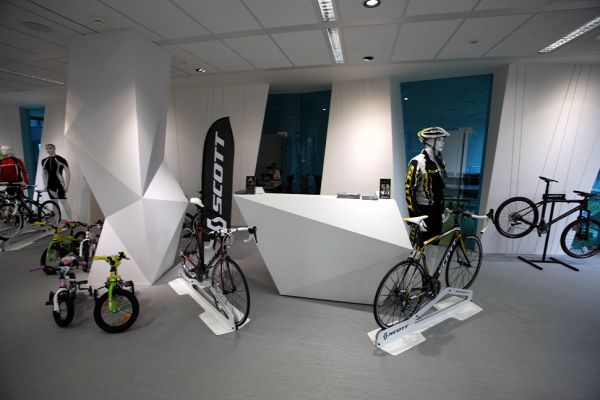 Scott v novém obrazem