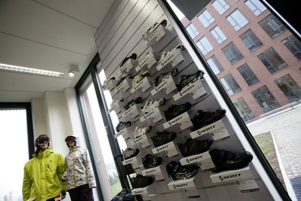 Scott v novém obrazem