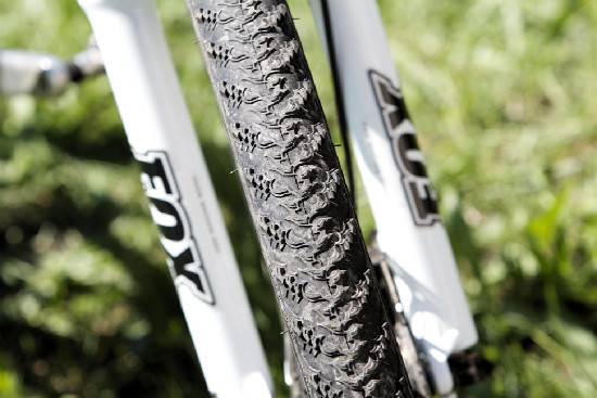 Jak jsme testovali XC závoďáka