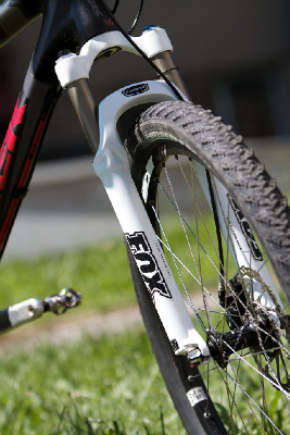 Jak jsme testovali XC závoďáka