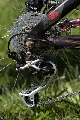 Jak jsme testovali XC závoďáka