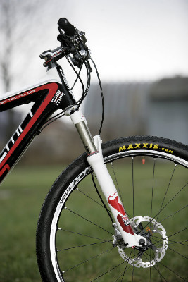 Nový karbon od Demy na 2011