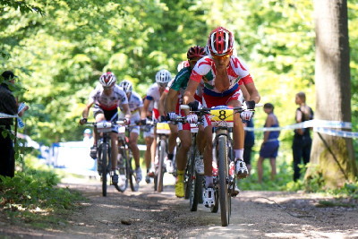 Burry Stander vede vedoucí skupinu